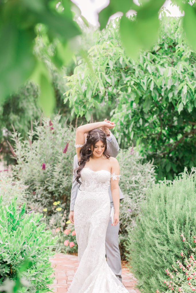 GARDENS AT PEACOCK FARMS WEDDING