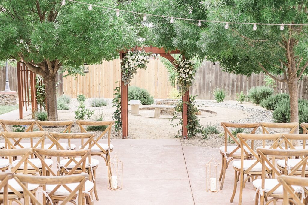 BACKYARD WEDDING CEREMONY